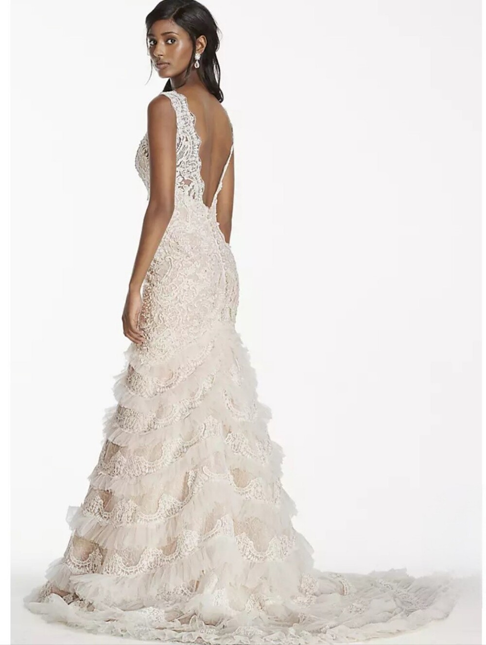 Elegant Lace Mermaid Evening Dress in Champagne - Picture 7 of 13